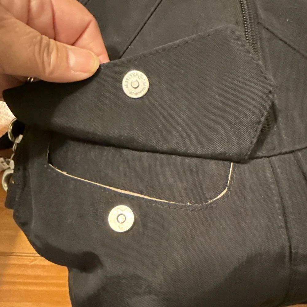 Baggallini Traverse Convertible Sling Bag Backpack Black Nylon Teardrop Shape